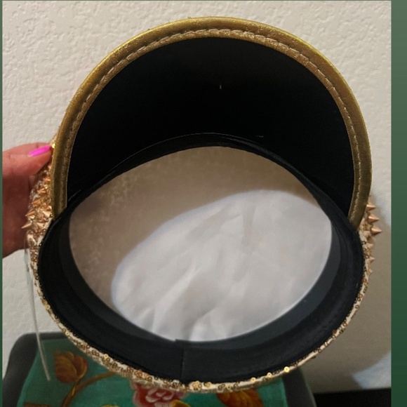 Tipsy Elves Gold Festival Hat Holiday fun - Picture 7 of 7